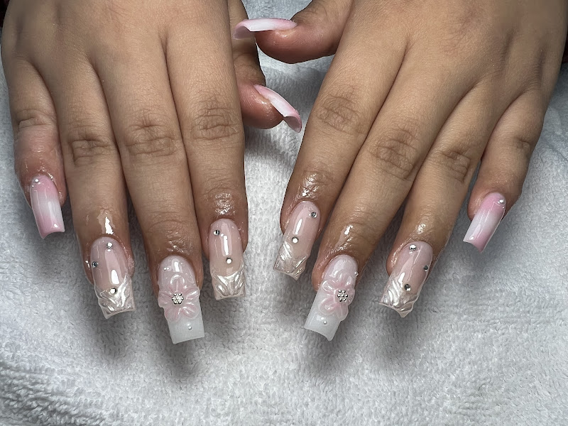 Ivy Nails 2