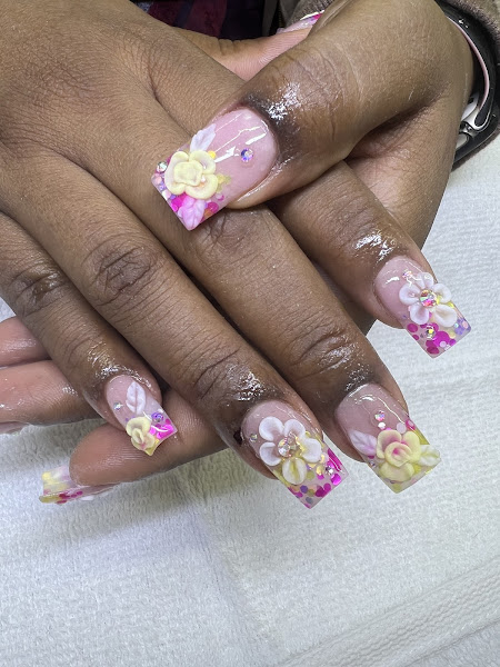 Ivy Nails 4