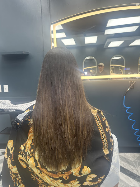 Q Salon + Barber 4