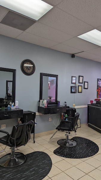 Leslie Hair Salon 3