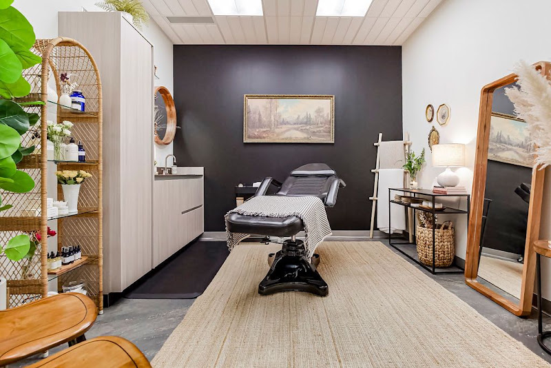 Sola Salons 3