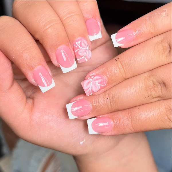 Diamond Nail Salon 4