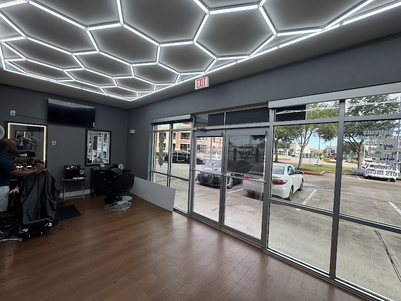 Krazie Kutz Barbershop 5