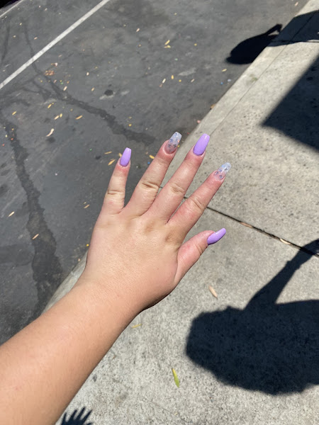 Pink Nails 4