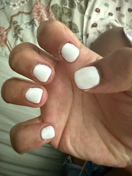 Queen nail and hair 4
