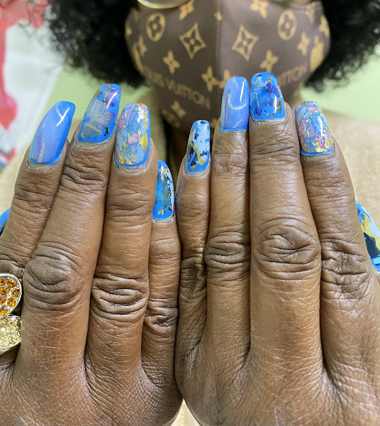 Nee's Hair & Nails 1