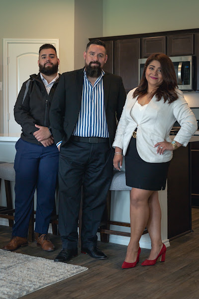 Leo Hidalgo Realtor 5