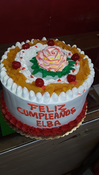 La Azteca Bakery 4