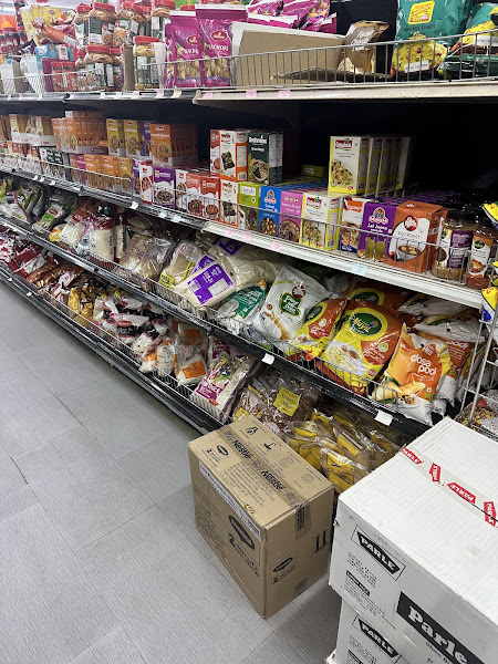 M&M FOOD MARKET 3