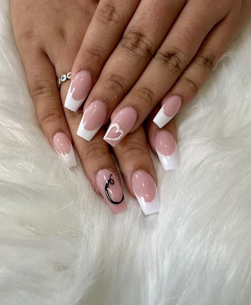 Designs Nails & Spa 2