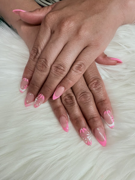 Venus Nails 2