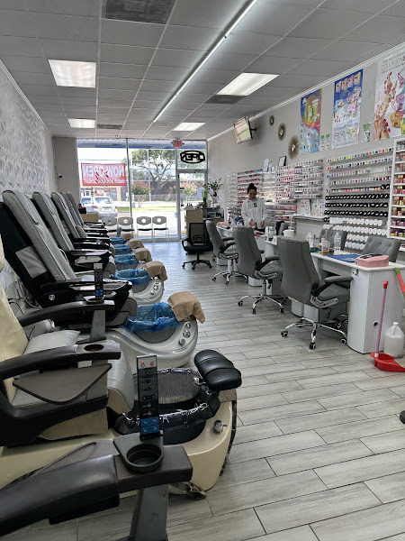 Judy Nails Spa Lashes 4