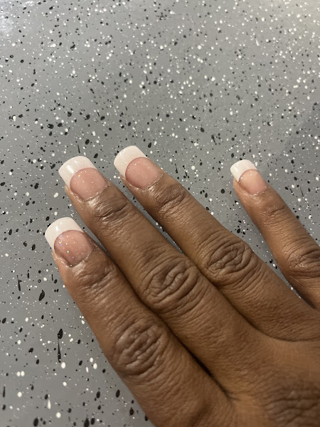 Le Nails