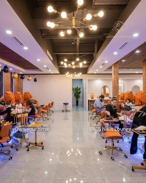 LIA'S Nails Lounge 3
