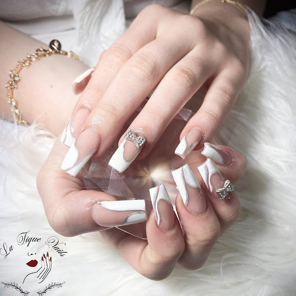 La Tique Nails 4
