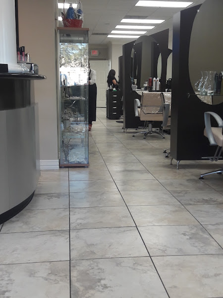 Naty Salon & Spa 4