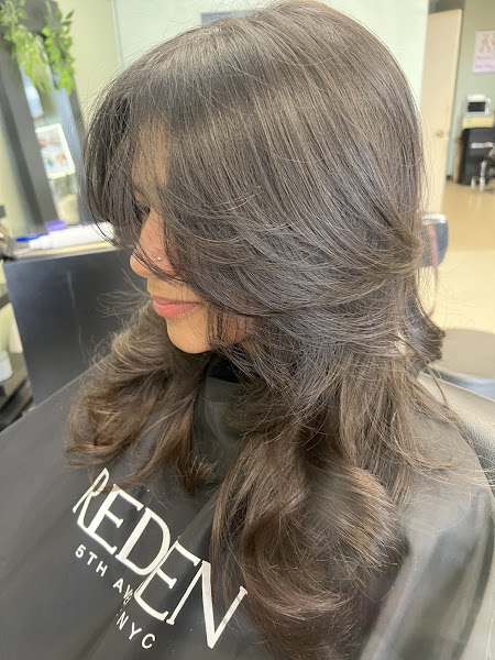 Expression Hair Salon 3