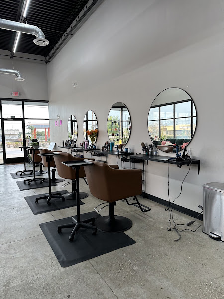 Kalumo Salon 4