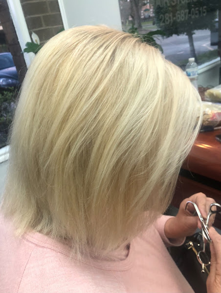 Hair Studio One 3