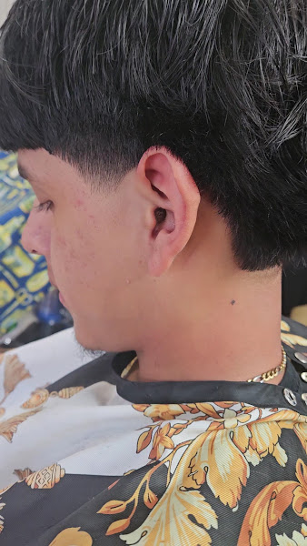 Acapulco Barber Shop 4