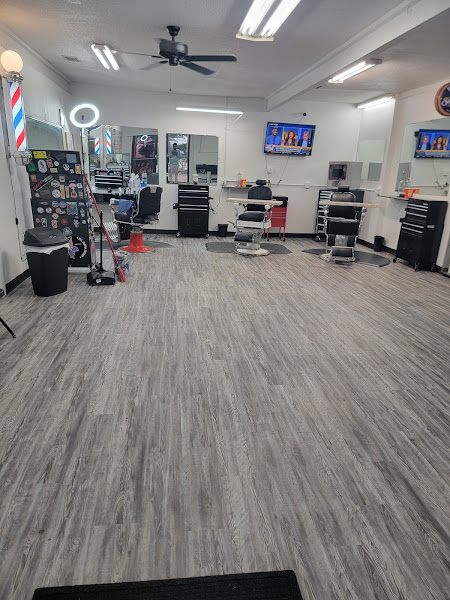 CERTIFIED BARBER 4