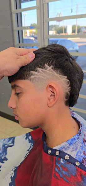 Barbería & Salon El Divino Salvador #2 2