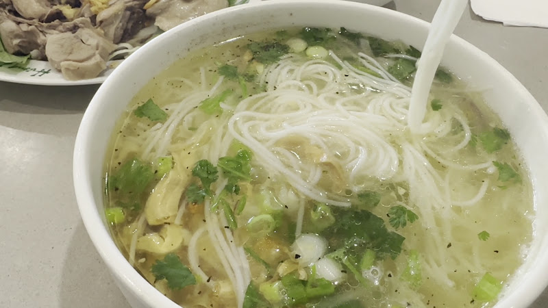 Hương Bình Restaurant 3