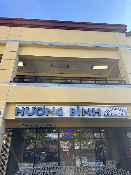 Hương Bình Restaurant 4