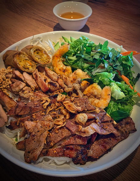 Alki Pho & Bar 4