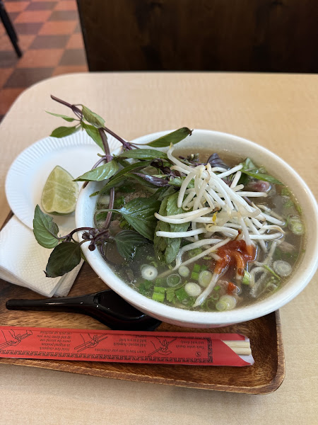 Broadway Pho & Cafe in Harborview 3