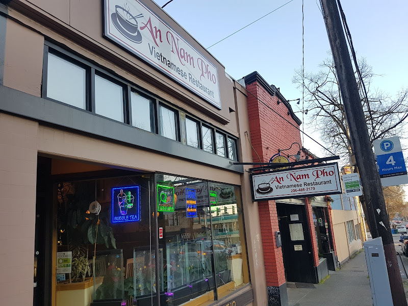 An Nam Pho on Roosevelt Way