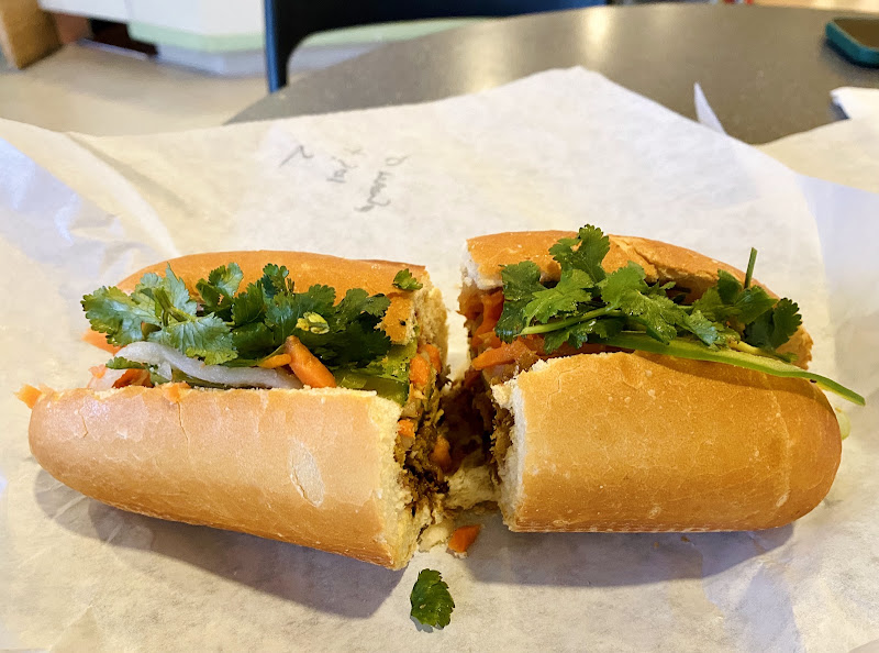 My’s Vietnamese Sandwiches and Deli 4