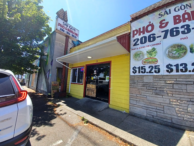 SAIGON PHO & BANH MI 2
