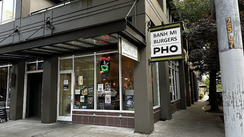 Banh Mi Burgers Pho 2