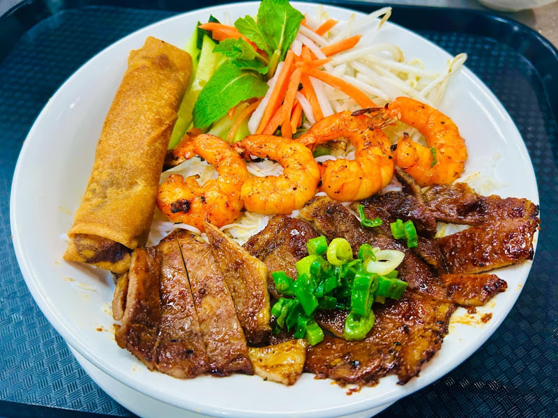 Happy Autumn Vietnamese Restaurant 3