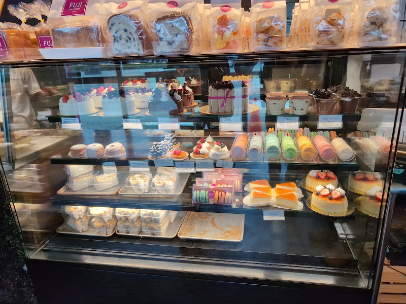 Fuji Bakery-Elliott/Interbay 3
