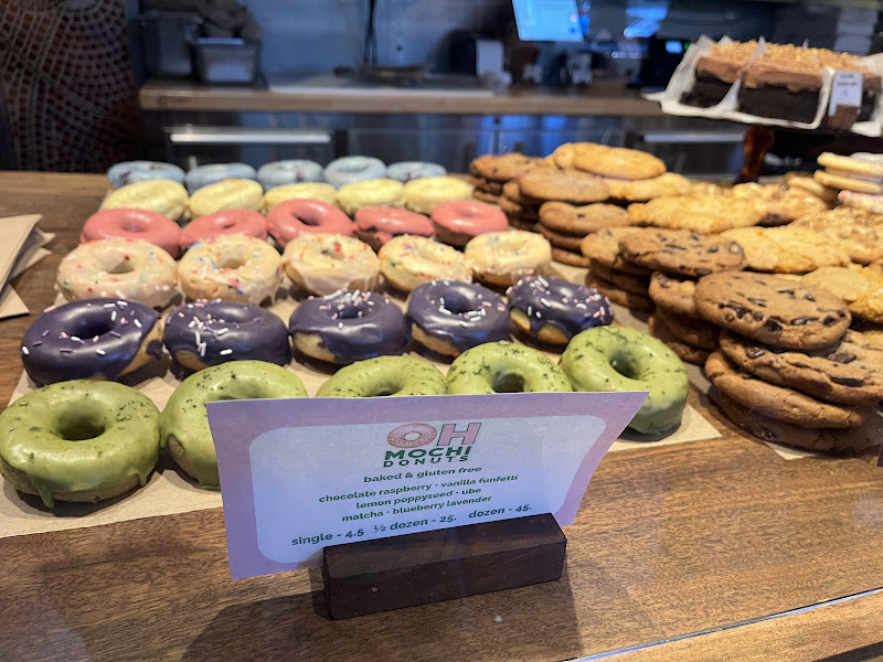Dahlia Bakery 5