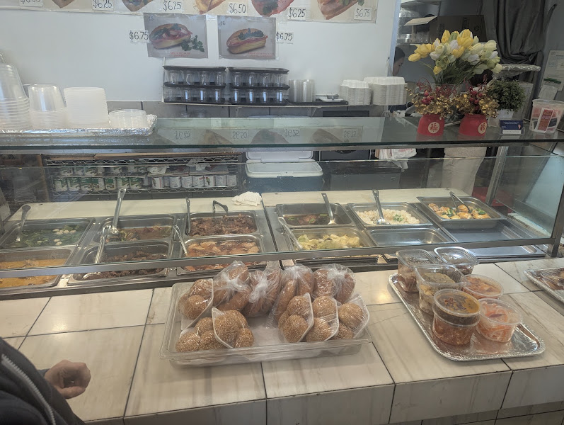 Tammy's Deli & Bakery 4