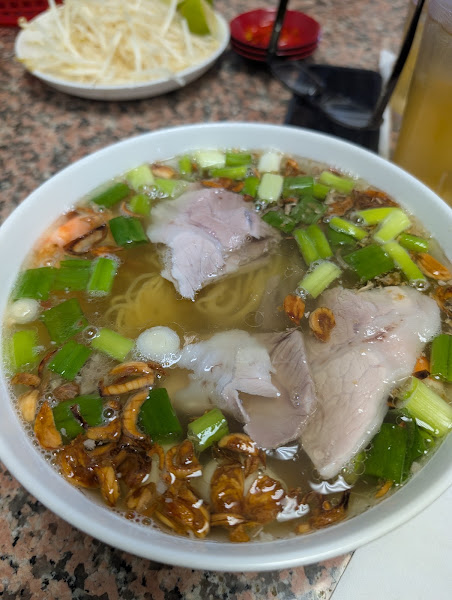 Huong Que Deli and Cafe 5