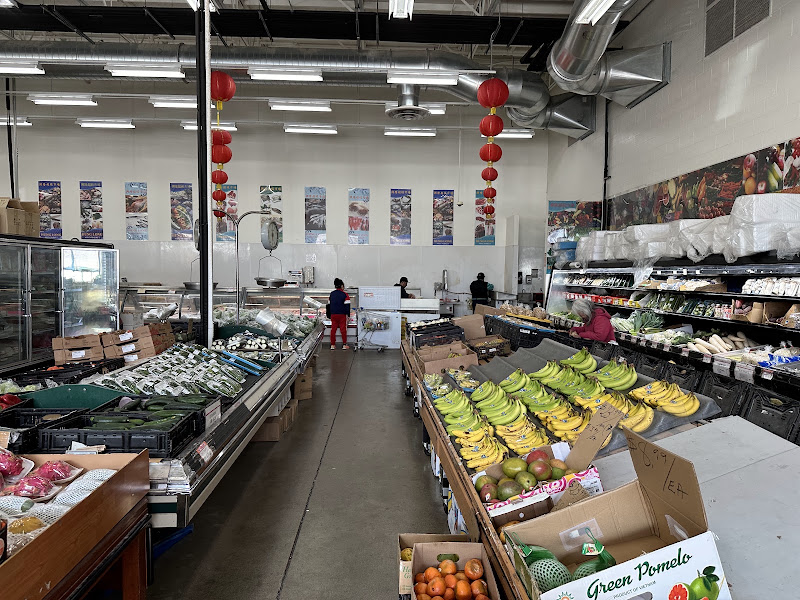 Hung Long Grocery Store 5