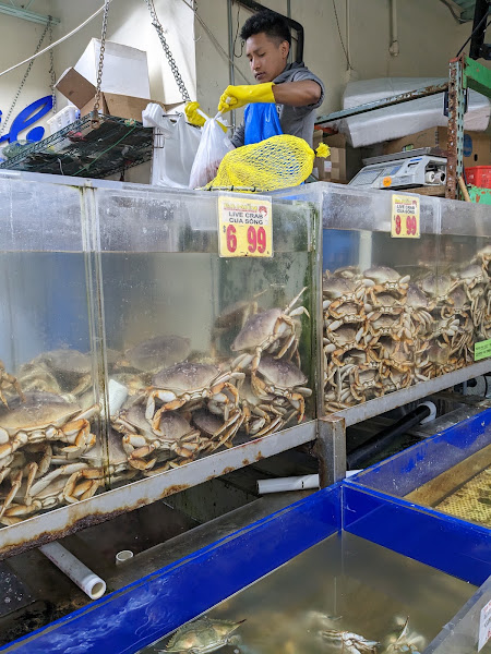 Ba Mien Seafood Market 4