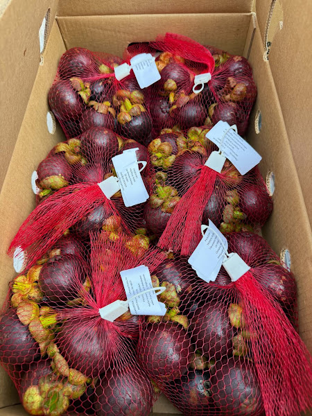 DUYEN HAI MARKET 3
