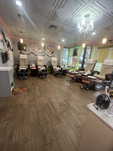 SD Nails & Spa 2