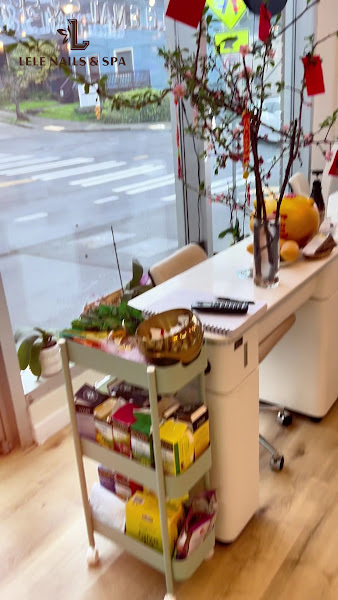 Lele Nails & Spa - walk-ins welcome 3