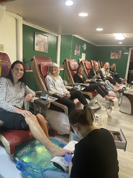 Savvy Nails & Spa 2