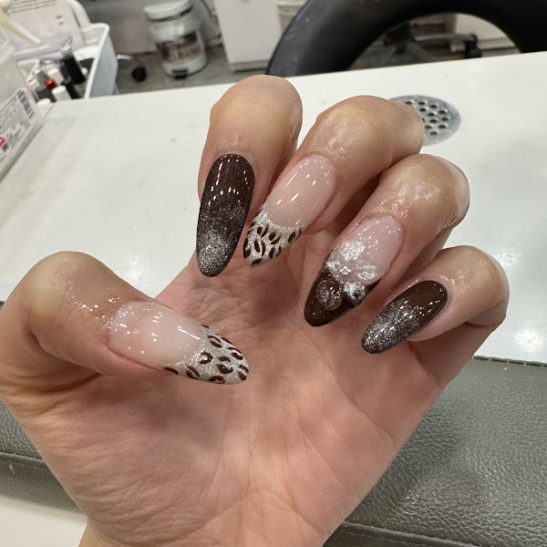 Funny Bunny Nails & Spa 5