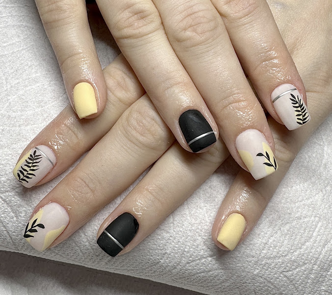 Naillist nail eyelash salon 4