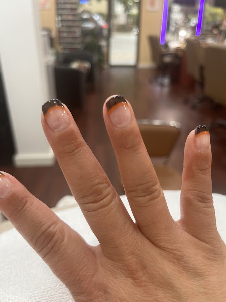 Tram's Nail Salon 4