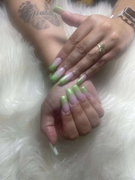 Night Light Nails 5