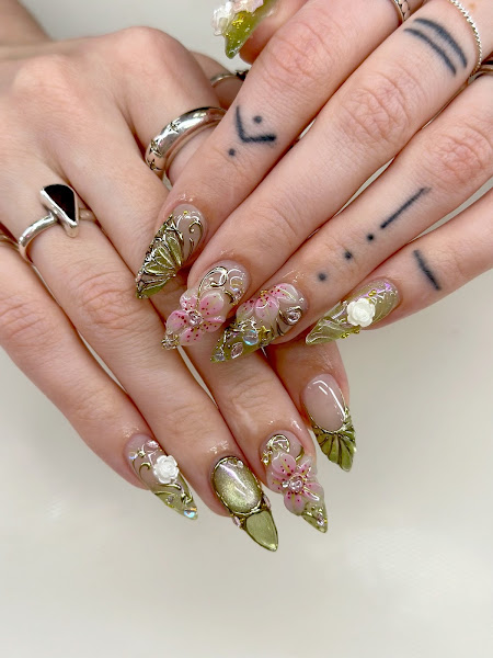 ZODE NAIL BAR 4